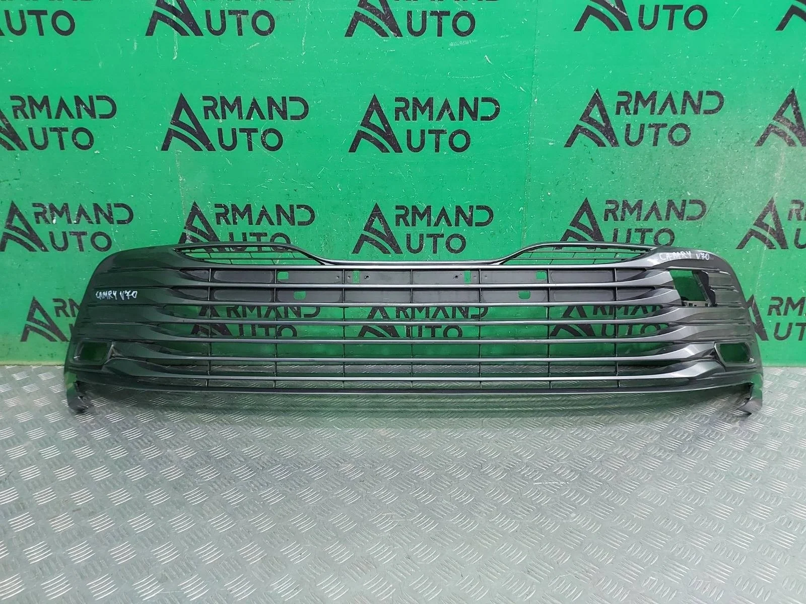 Решетка бампера Toyota Camry 2017-2021 5310233220 8 XV70, передняя