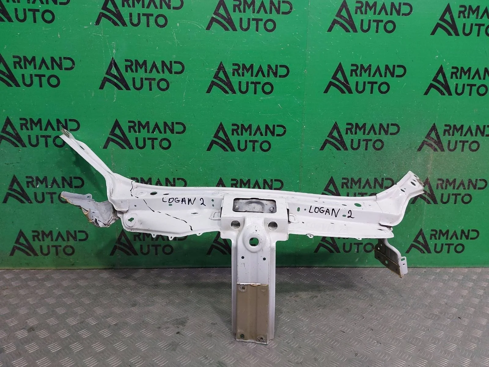 Панель передняя (суппорт радиатора) Renault Logan 2012-2022 625048118R 2