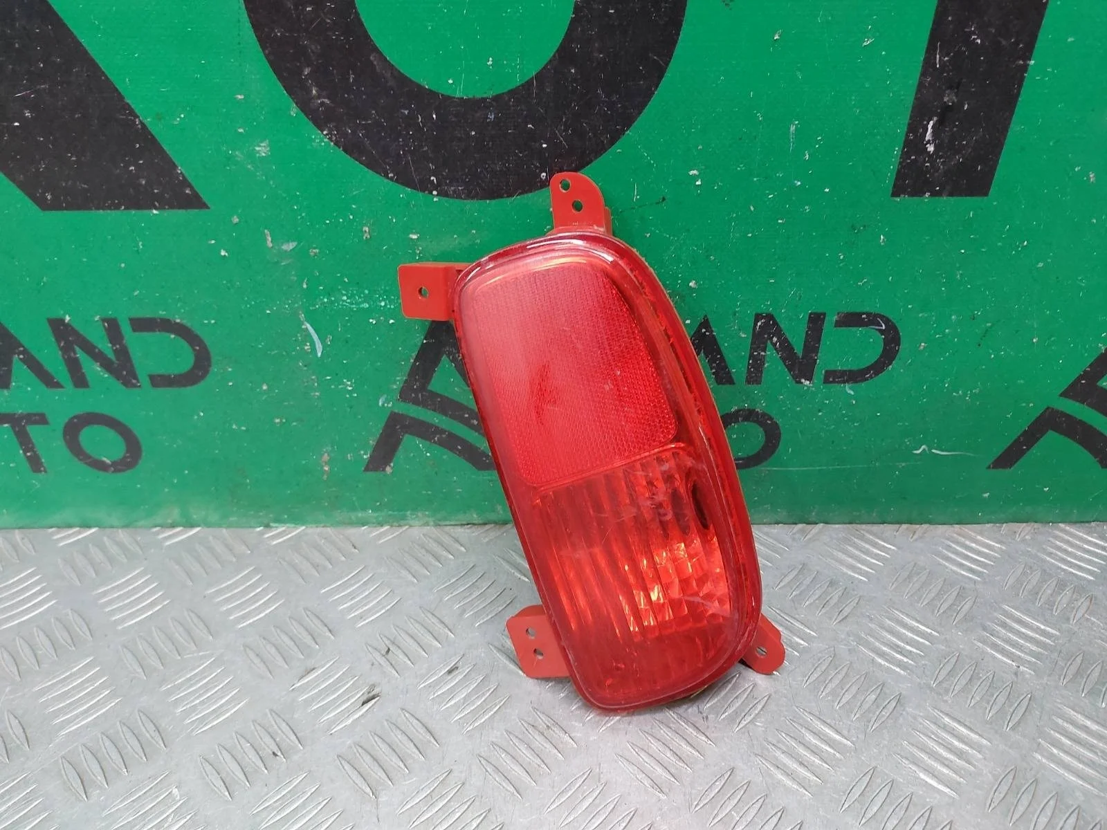 Фонарь противотуманный Kia Sorento 2012-2019 924062P850 2 XM, правый