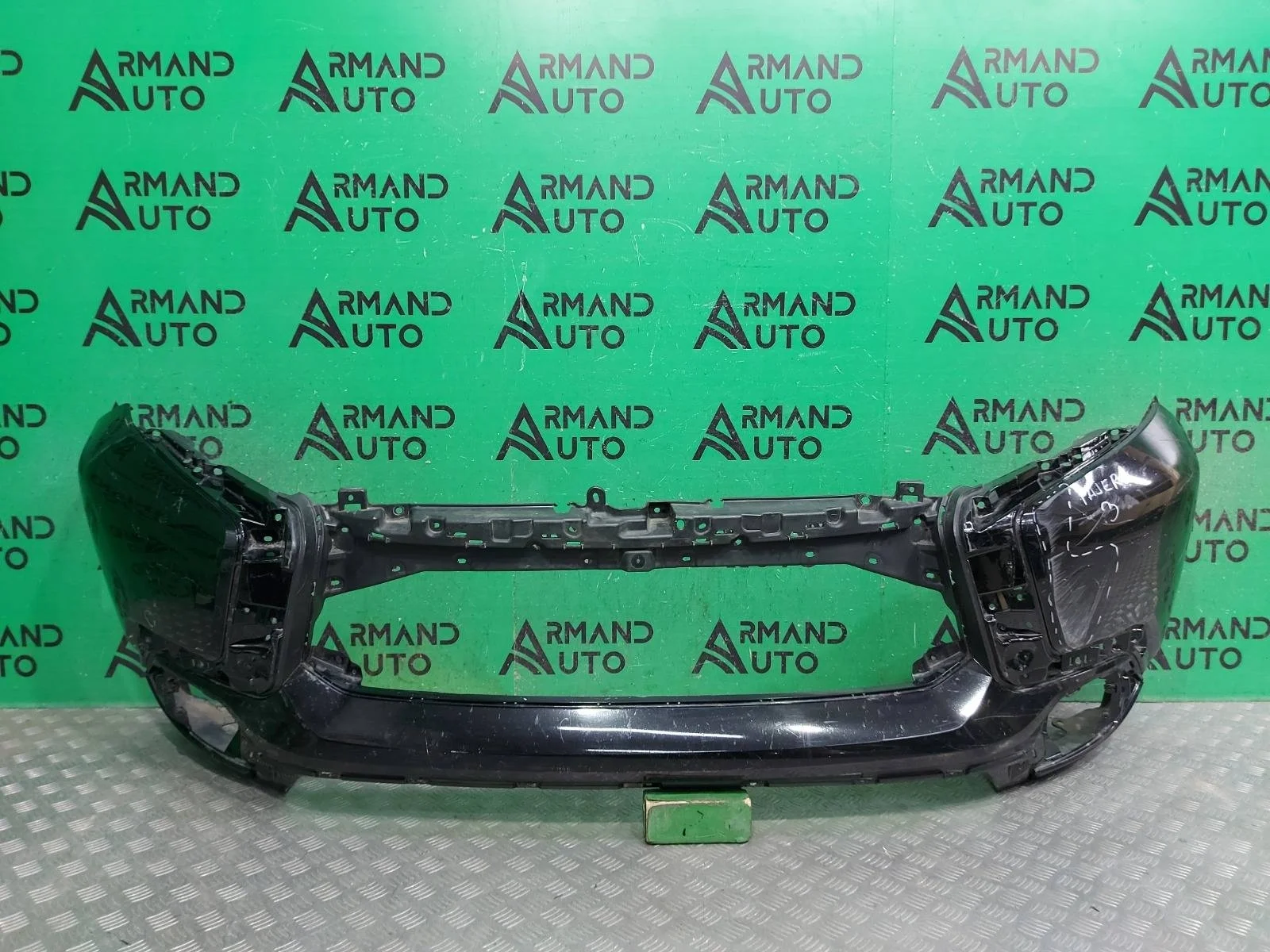 Бампер Mitsubishi Pajero Sport 2015-2021 6400G851 3, передний