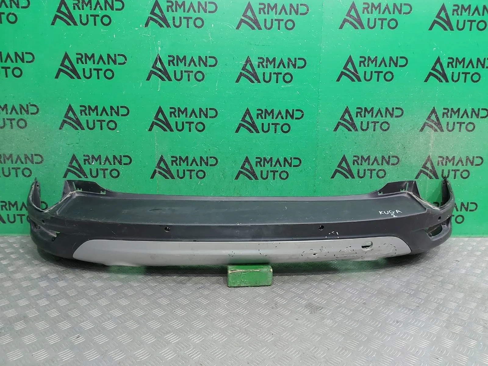 Бампер Ford Kuga 2012-2019 2106423 2 CBS, задний