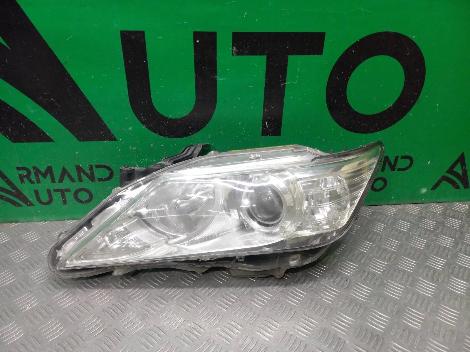 Фара Toyota Camry 2011-2014 8118533A50 7 XV50, левая