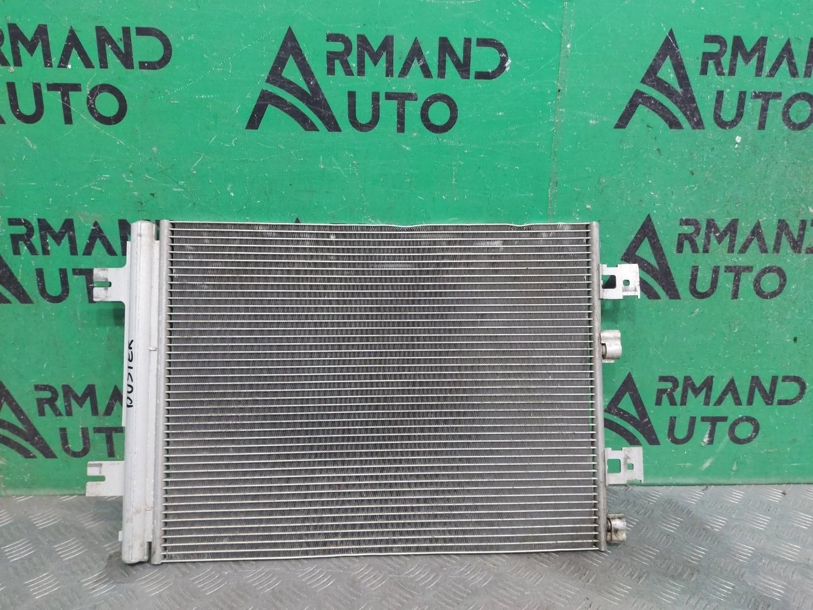 Радиатор кондиционера Renault Duster 2010-2015 921007794R 1