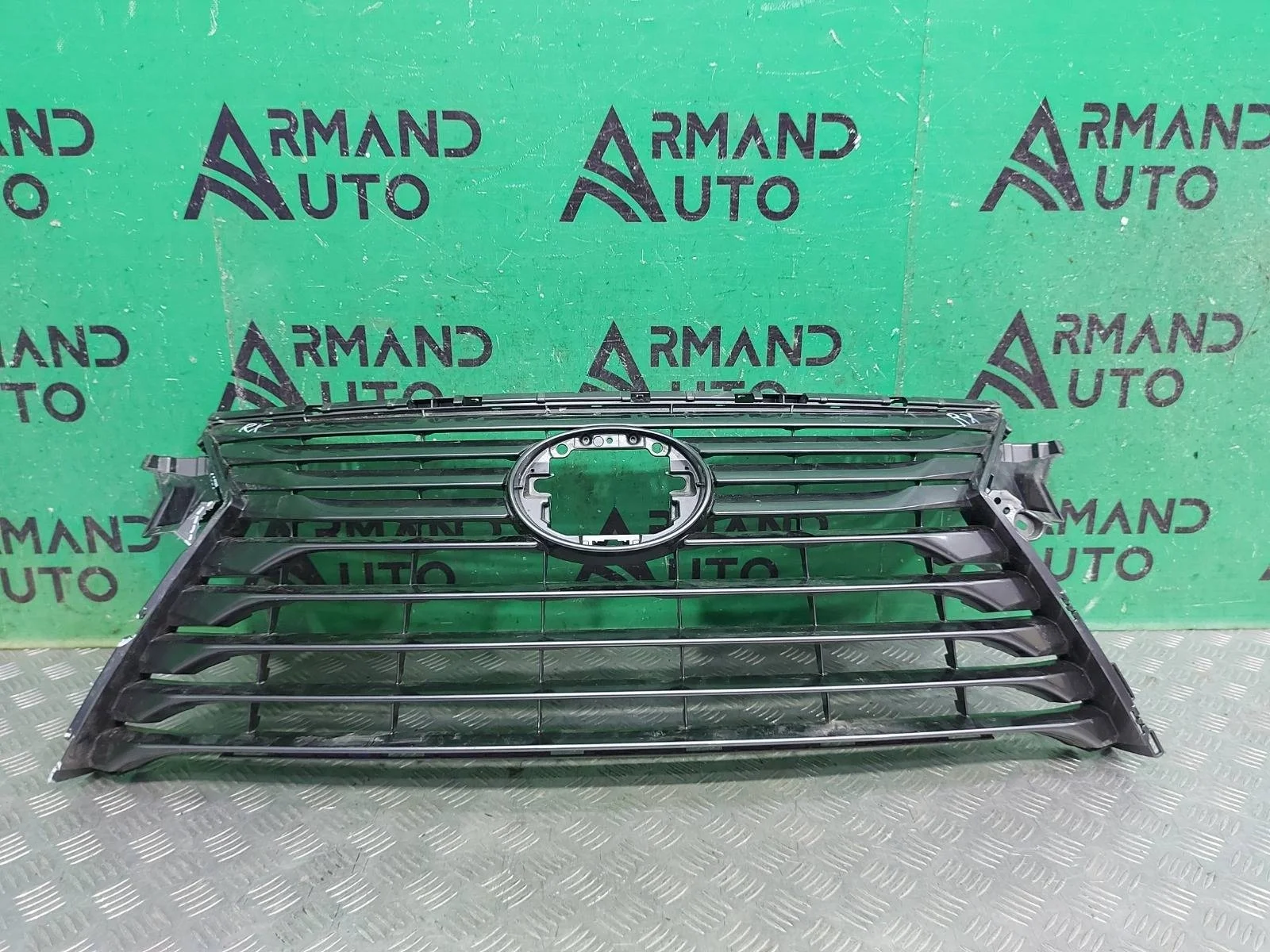 Решетка радиатора Lexus RX 2015-2019 5311148320 4 AL20