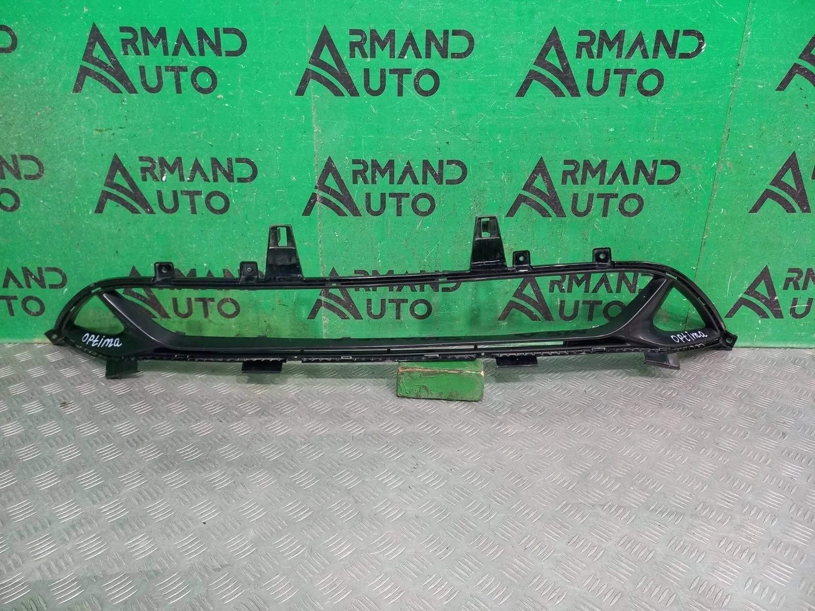 Накладка бампера Kia Optima 2018-2020 86562D4500 4 JF, передняя