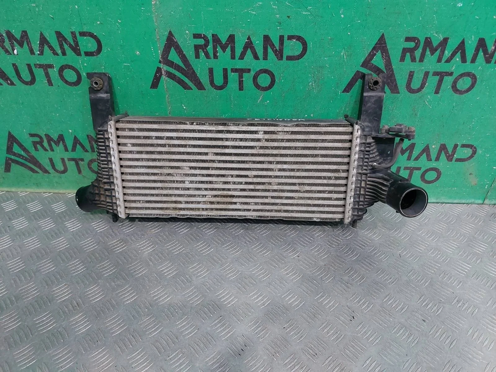 Интеркулер Nissan Pathfinder 2010-2014 144615X00A 3 R51