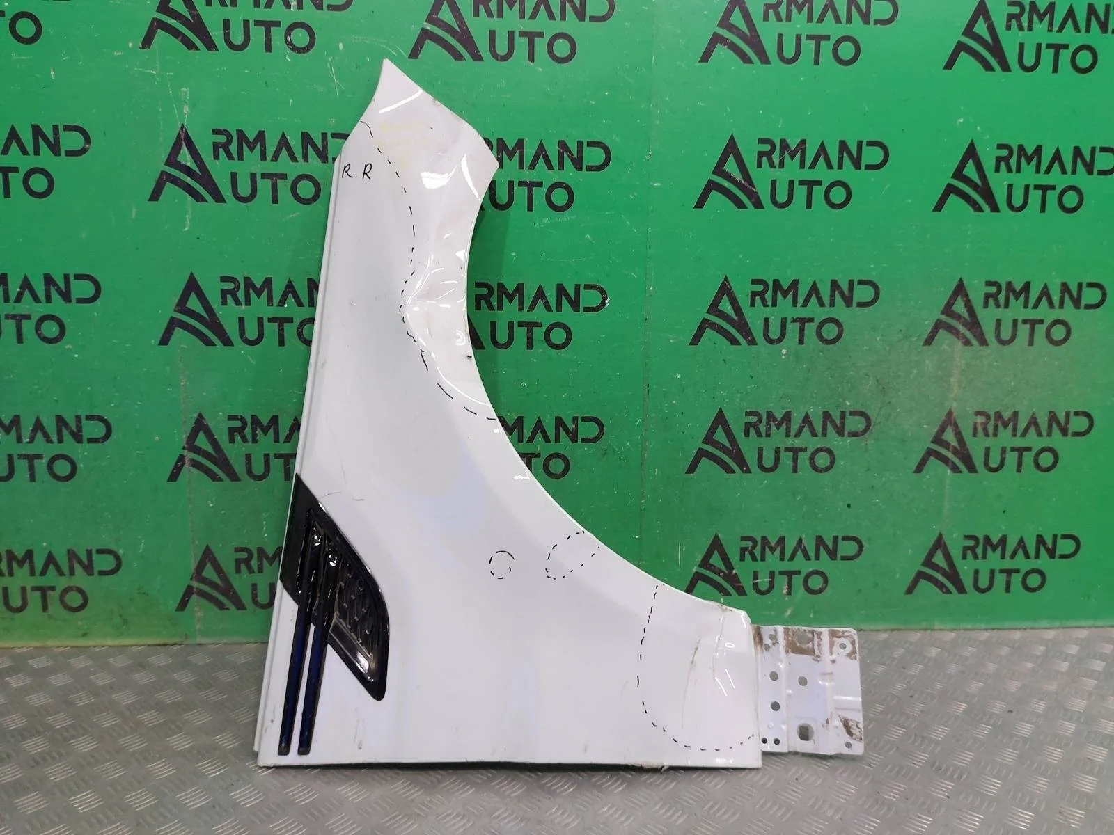 Крыло Land Rover Range Rover Sport 2013-2017 LR061823 2 L494, переднее правое