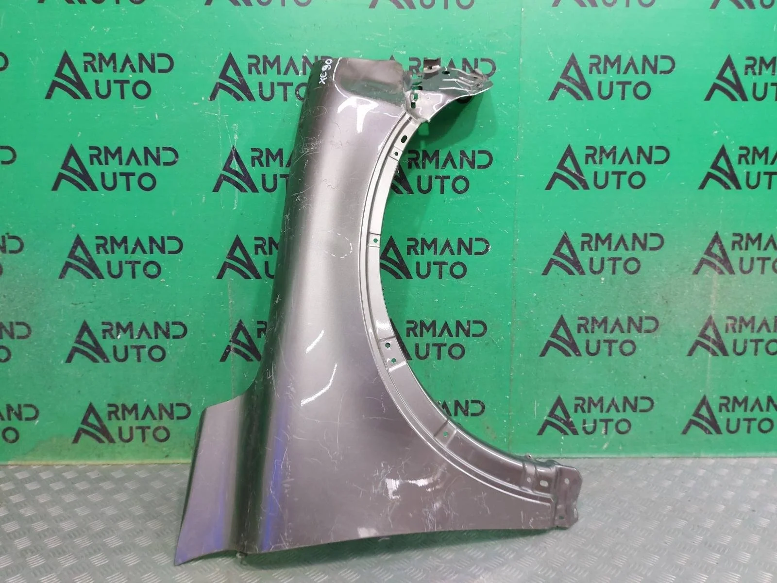 Крыло Volvo XC90 2002-2014 30796495 1, переднее правое