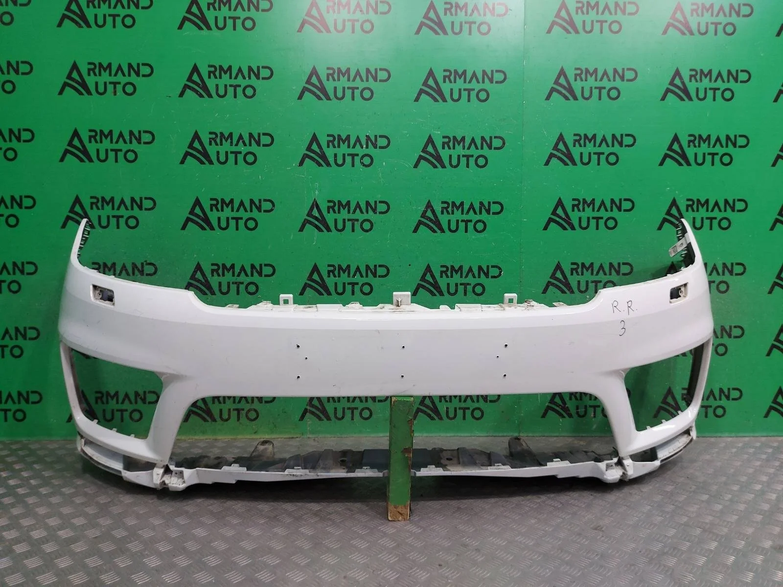 Бампер Land Rover Range Rover Sport 2017-2022 LR113284 2 L494, передний