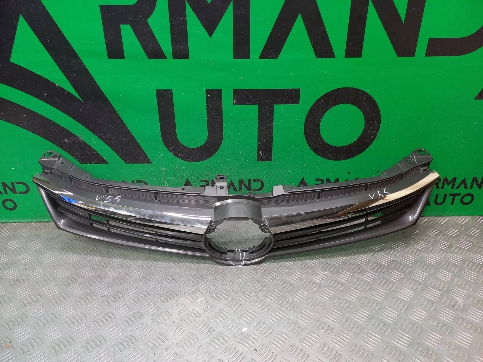 Решетка радиатора Toyota Camry 2014-2017 5310133512 7 XV50