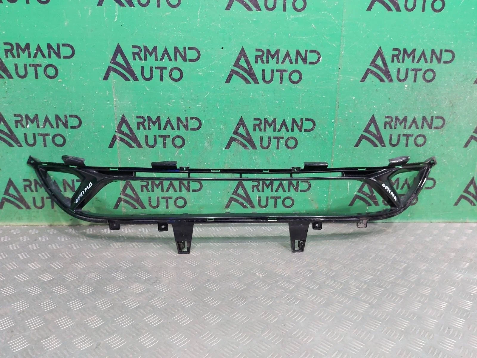 Накладка бампера Kia Optima 2018-2020 86562D4500 4 JF, передняя