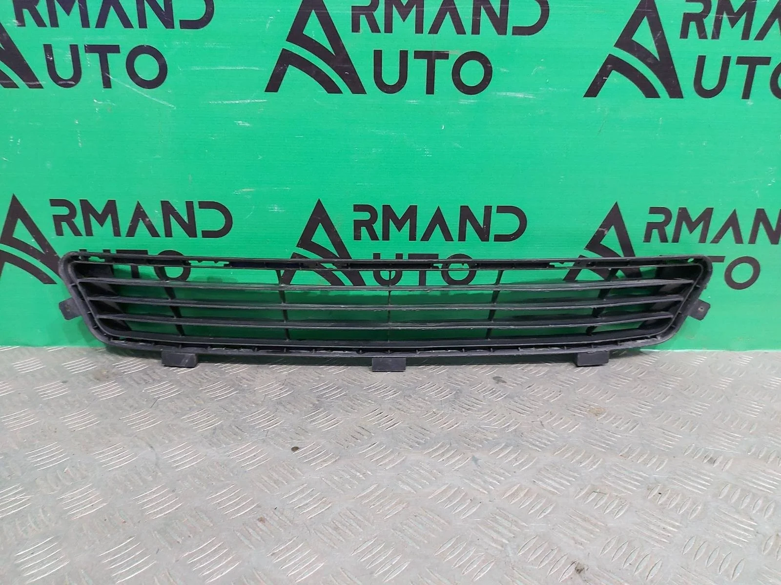 Решетка бампера Toyota Camry 2009-2011 5311233040 6 XV40, передняя