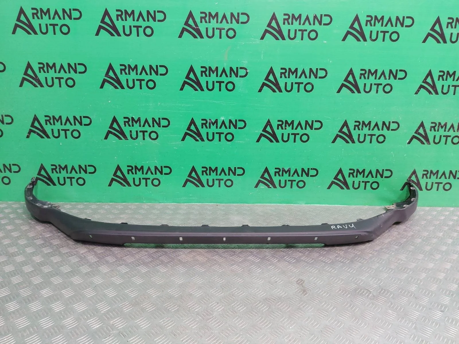 Юбка бампера Toyota RAV4 2015-2019 524110R050 4 CA40, передняя