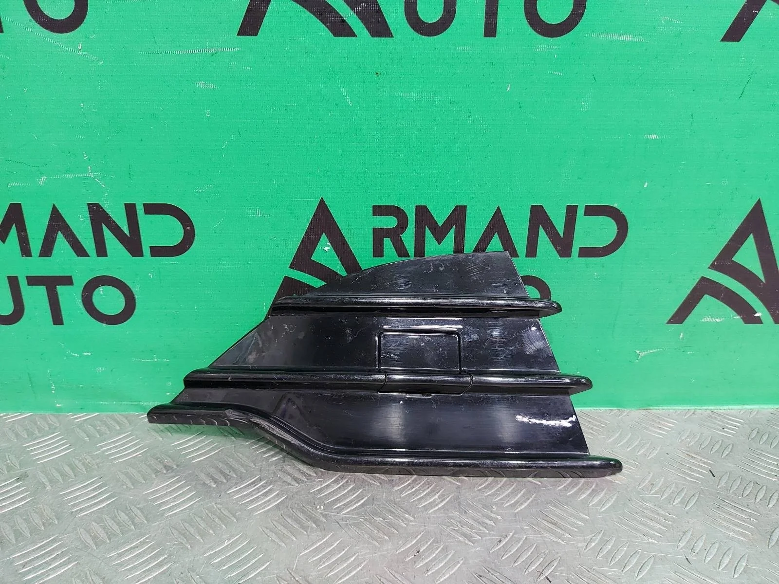 Решетка бампера Ford Kuga 2012-2016 1845437 2 CBS, передняя правая