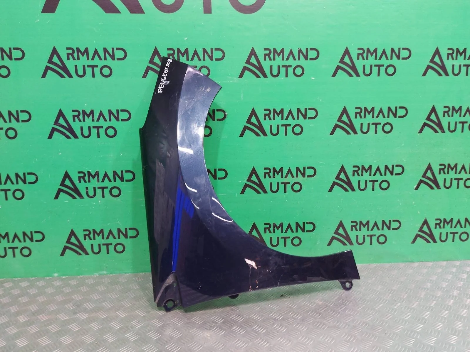 Крыло Peugeot 308 2007-2015 7841Y1 1 T7, переднее правое