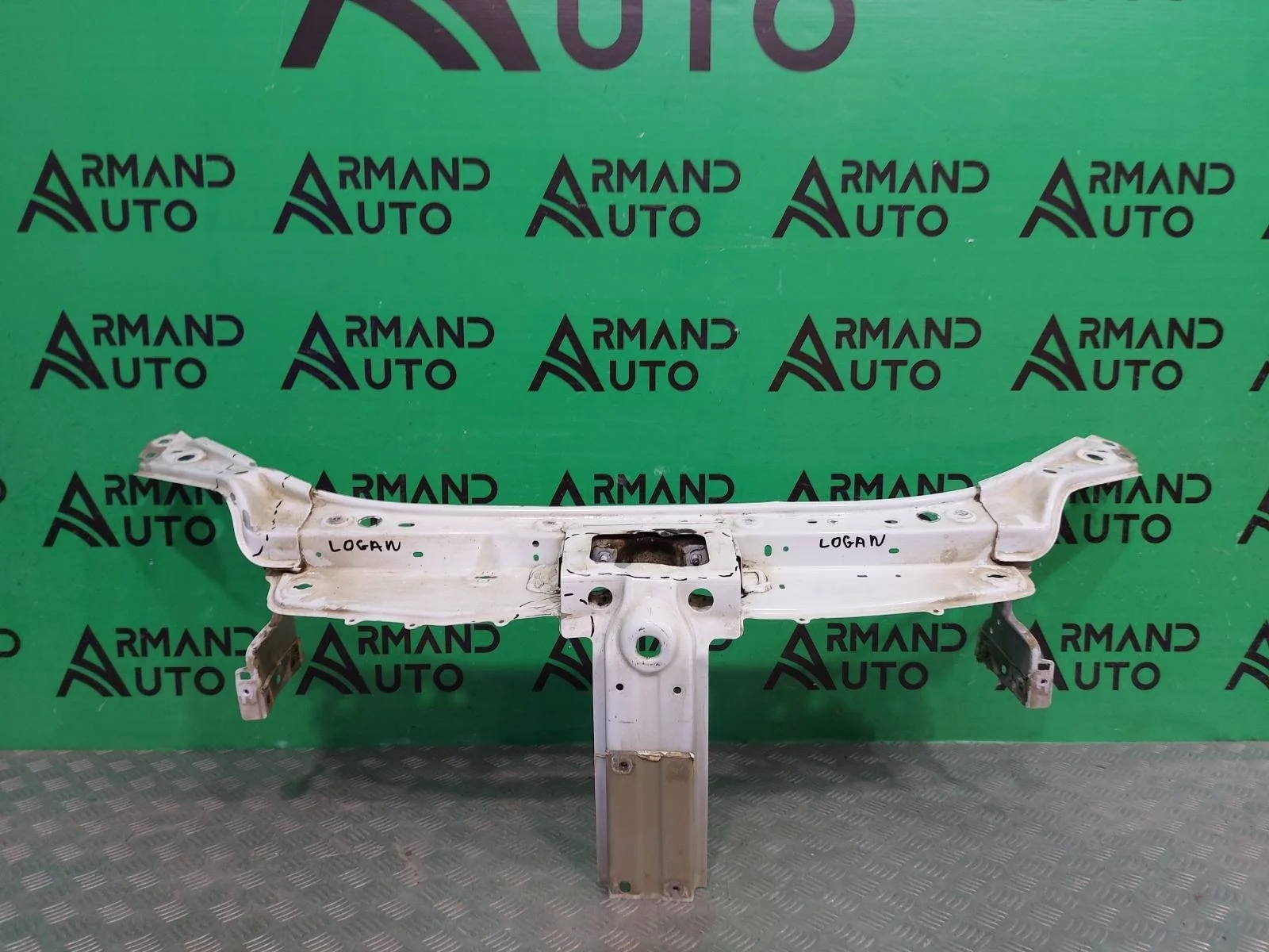 Панель передняя (суппорт радиатора) Renault Logan 2012-2022 625048118R 2