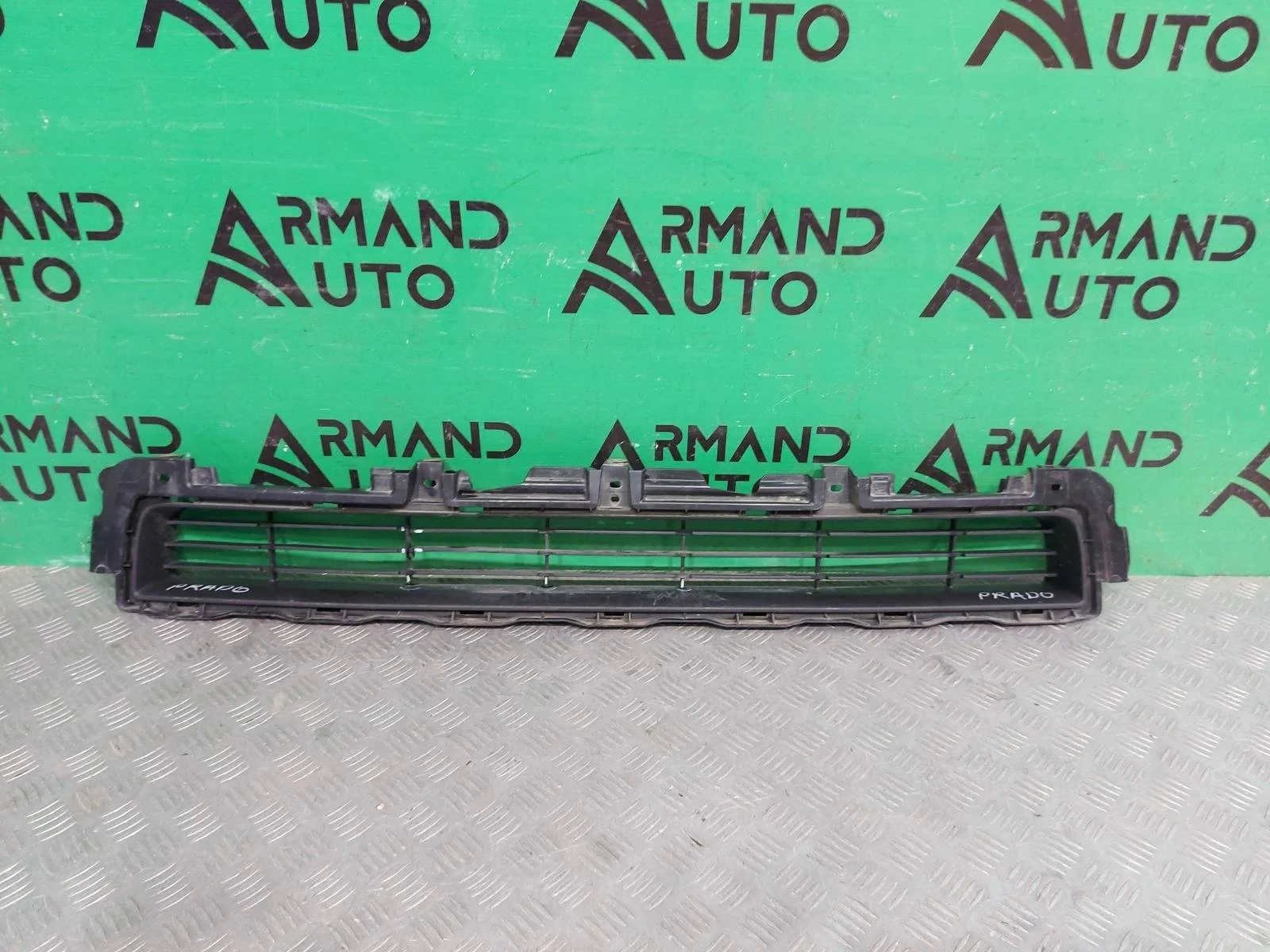 Решетка бампера Toyota Land Cruiser Prado 2009-2013 5311260090 150, передняя