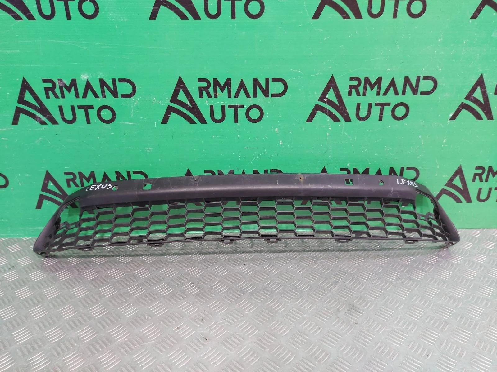 Решетка бампера Lexus NX 2014-2017 5211278010 1, передняя
