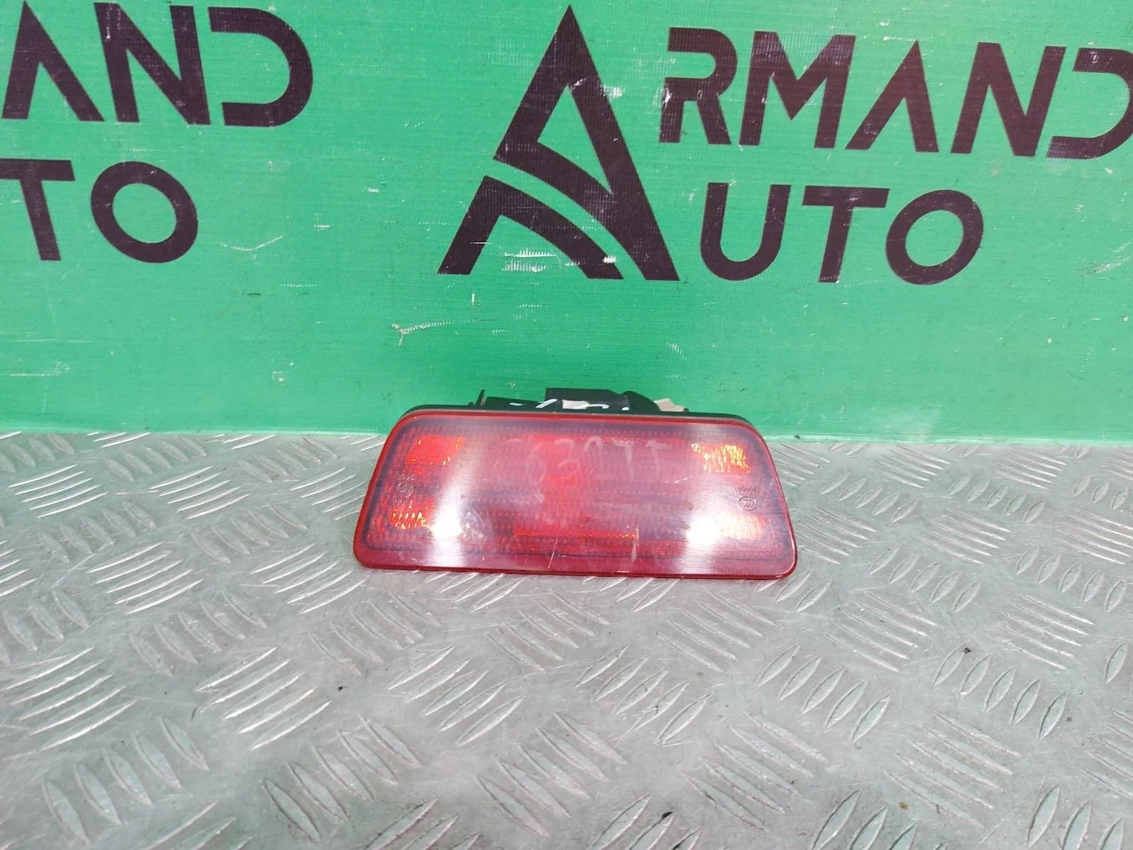 Фонарь противотуманный Nissan Juke 2010-2019 26580ED50A 1 YF15
