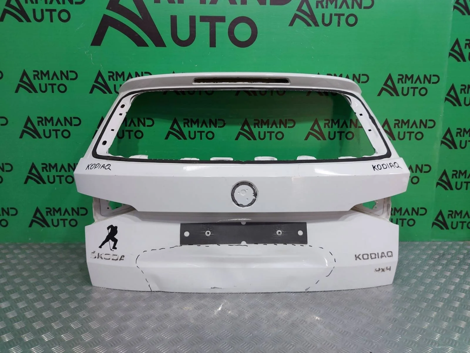 Дверь багажника Skoda Kodiaq 2016-2022 565827023D 1