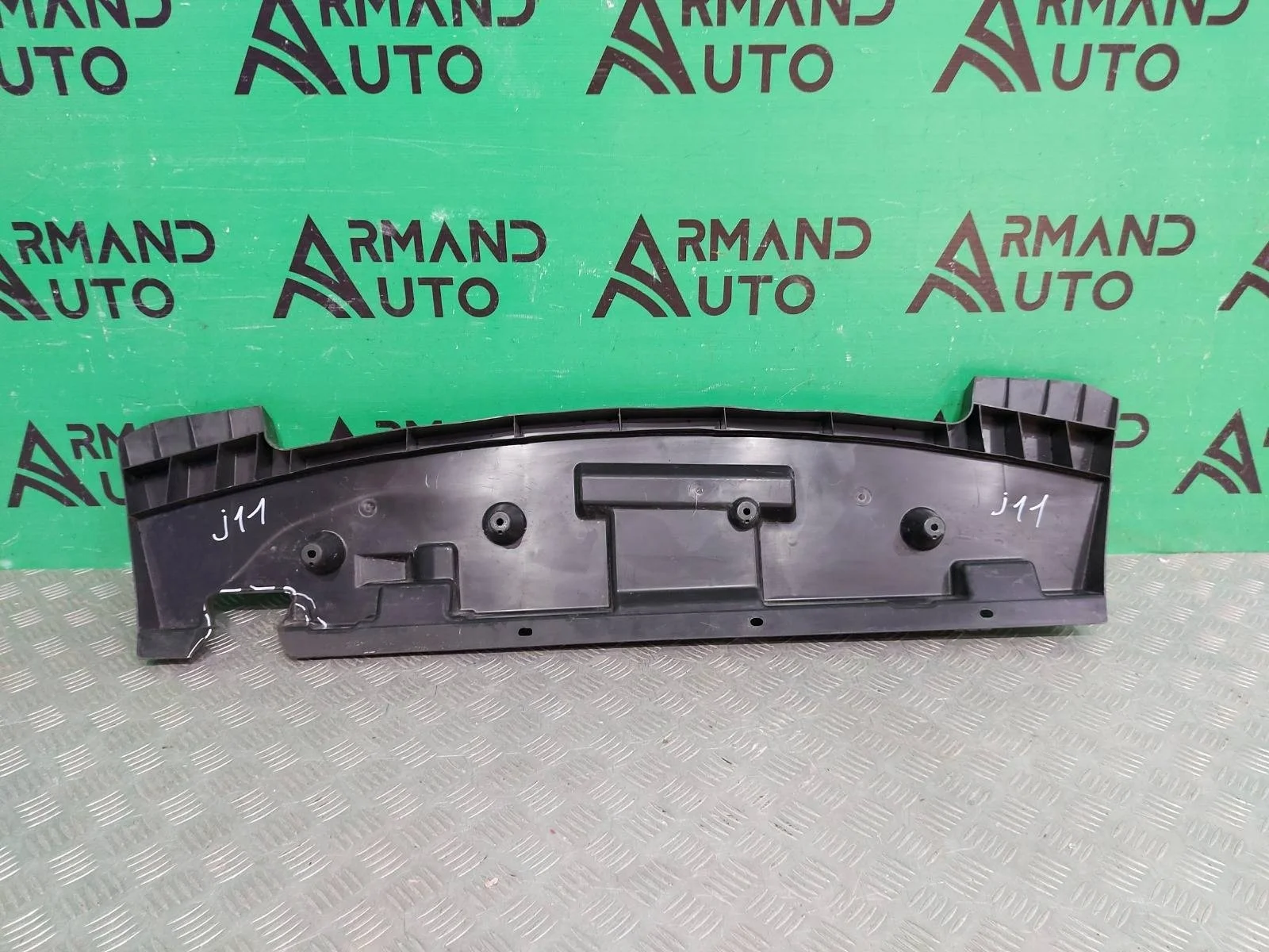 Пыльник бампера Nissan Qashqai 2013-2022 62660BM90A 2 J11, передний