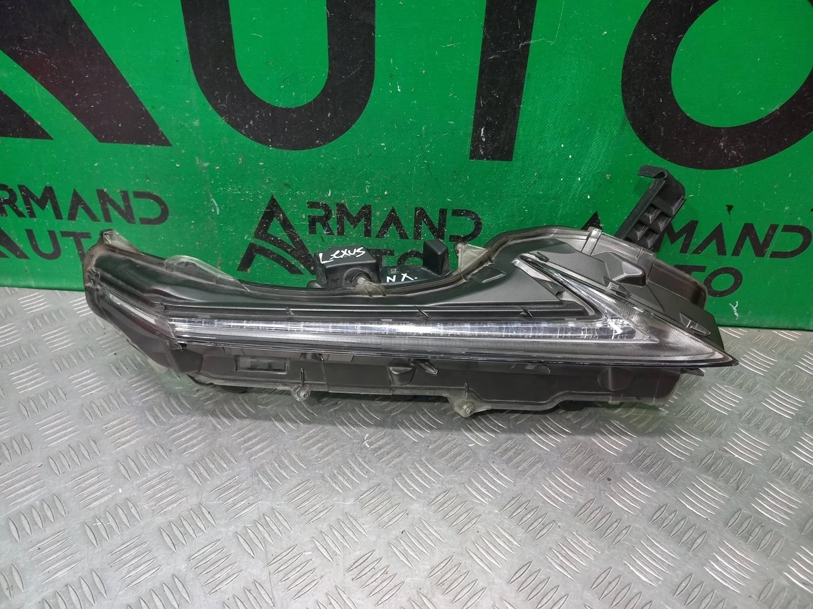 Дхо Lexus NX 2014-2021 8161078090 1, правое