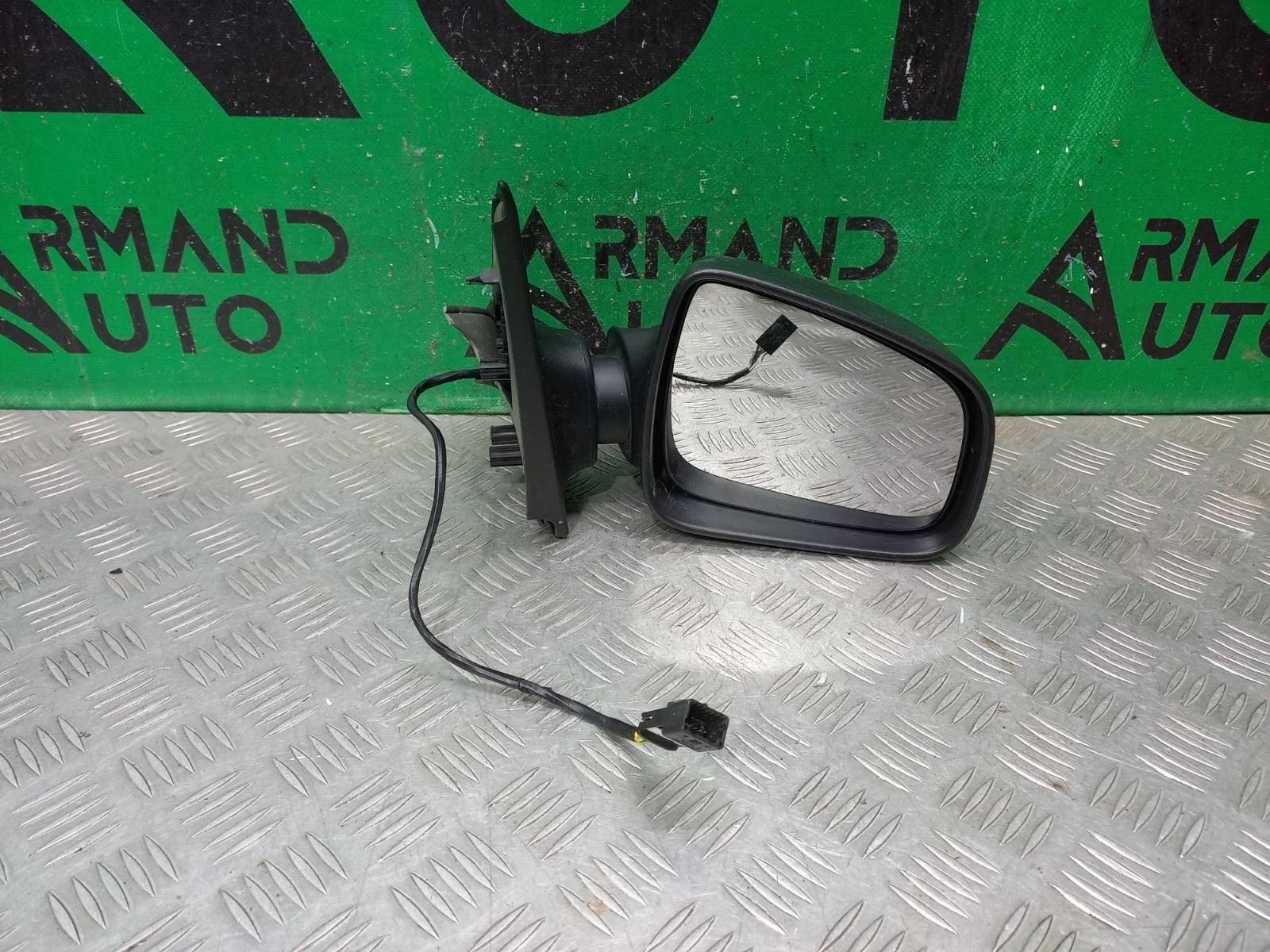 Зеркало Renault Logan 2012-2022 963019406R 2, правое