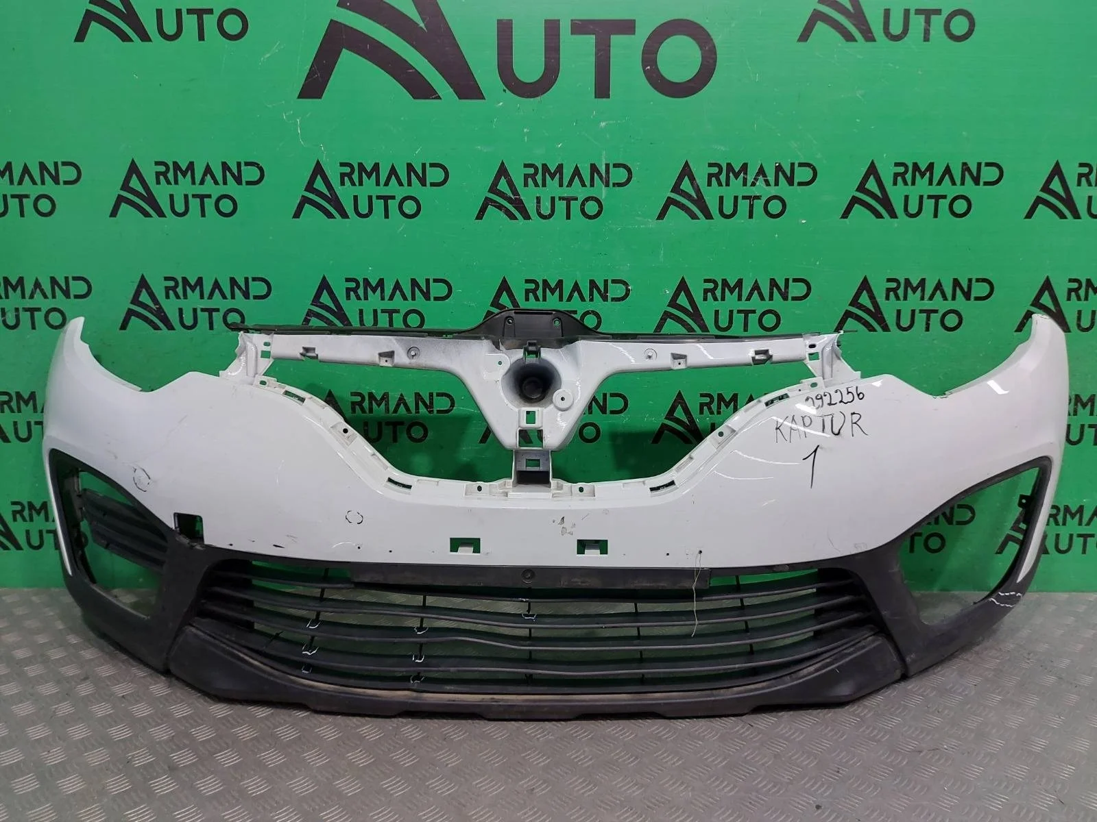 Бампер Renault Kaptur 2016-2022 620222535R 1, передний