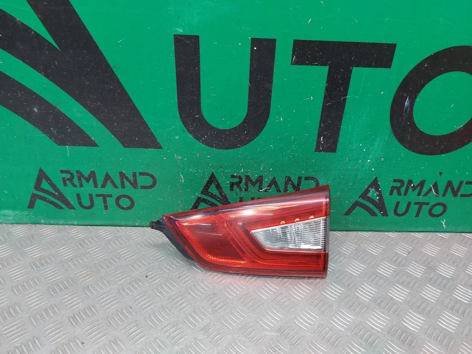 Фонарь внутренний Nissan QASHQAI 2013-2019 265504EA5D 2 J11, правый