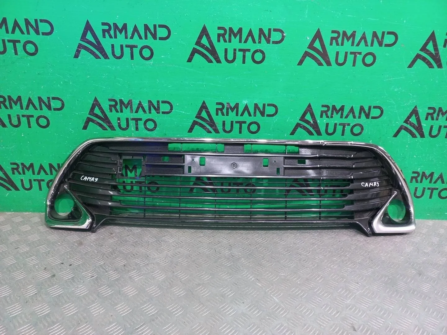 Решетка бампера Toyota Camry 2014-2017 5310233040 7 XV50, передняя