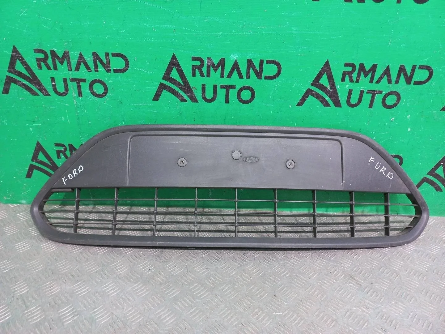 Решетка бампера Ford Focus 2008-2011 1497510 2, передняя