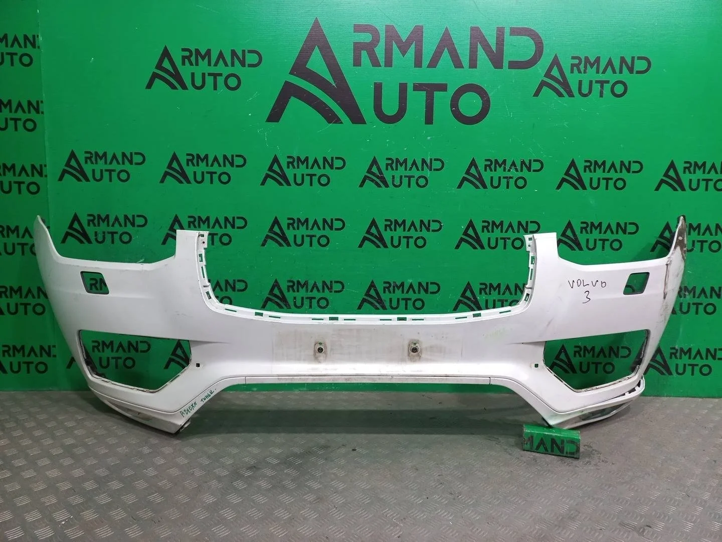 Бампер Volvo XC90 2014-2019 39825413 2, передний