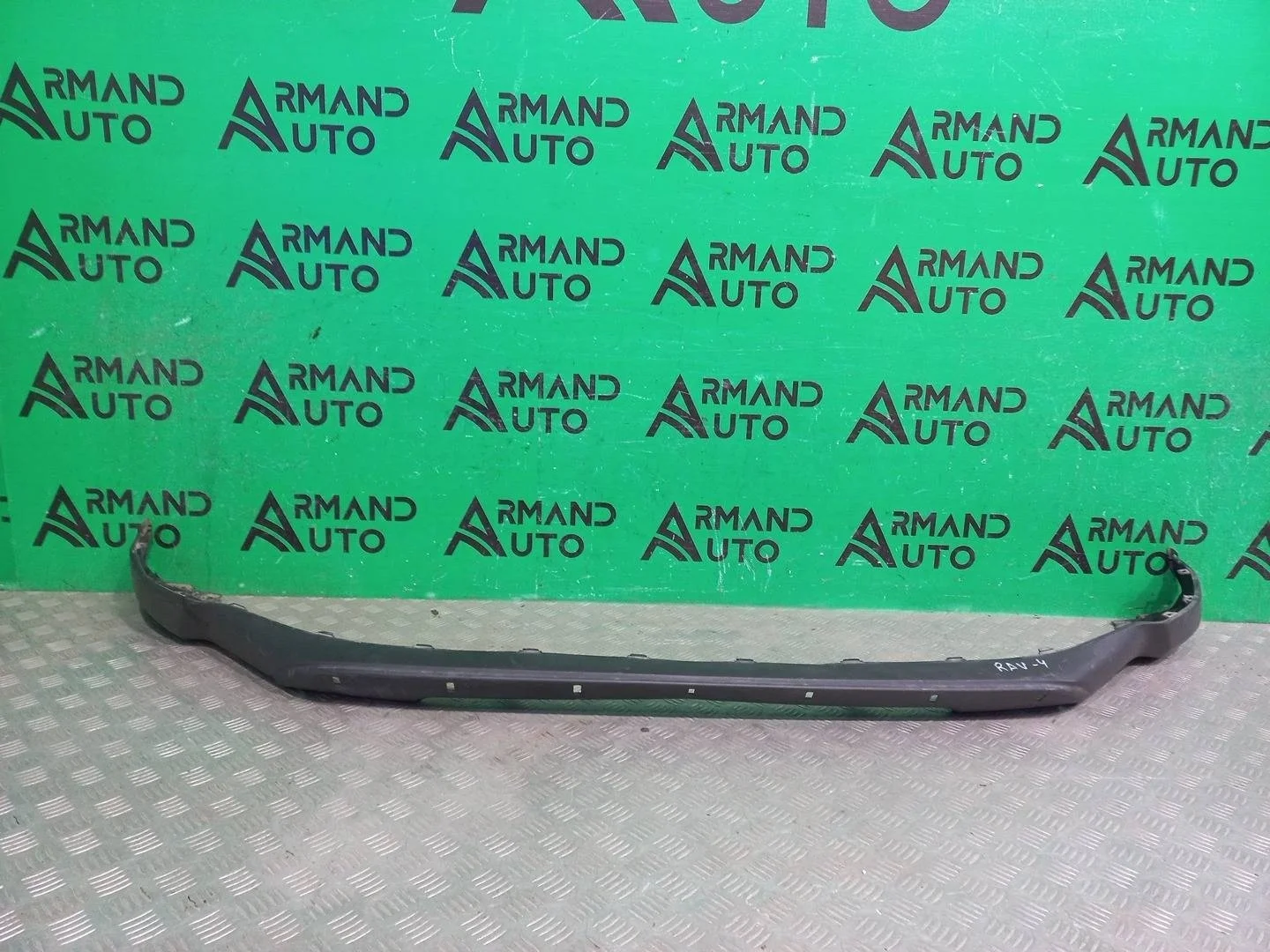 Юбка бампера Toyota RAV4 2015-2019 5241142070 4 CA40, передняя