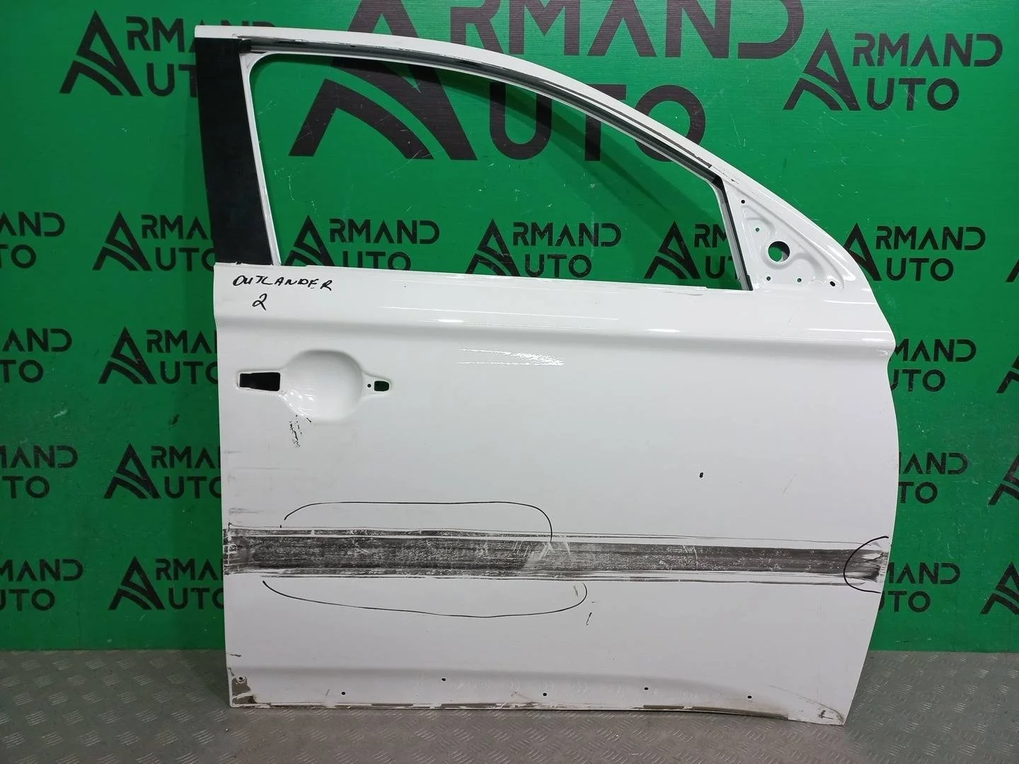 Дверь Mitsubishi Outlander 2015-2023 5700B844 3, передняя правая