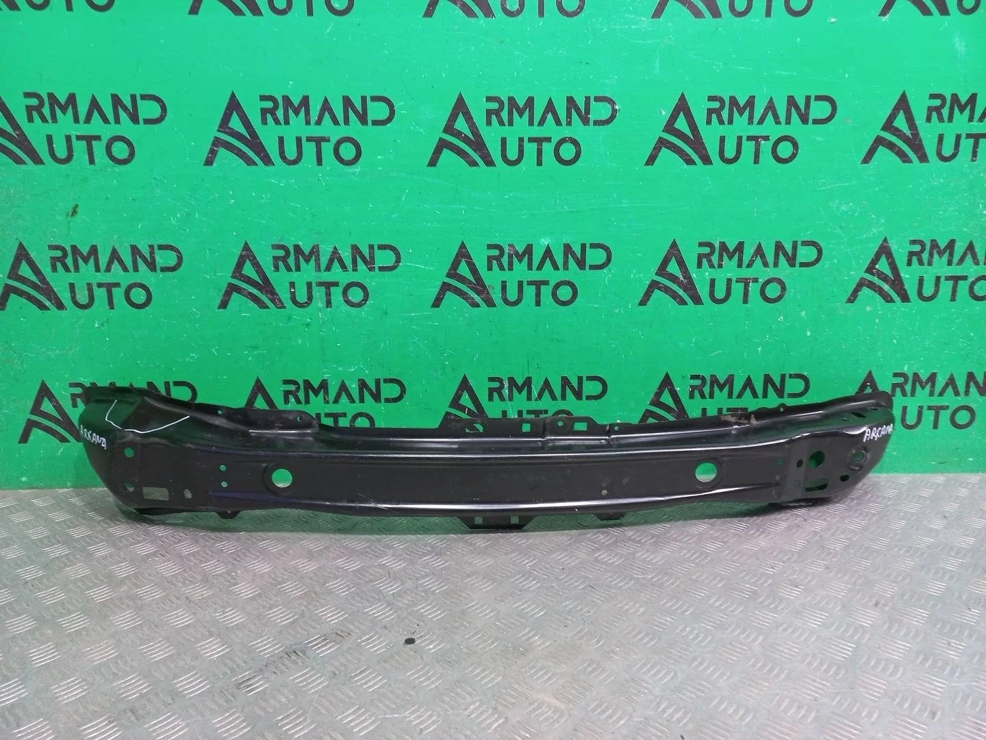Усилитель бампера Renault Arkana 2019-нв 752101176R 1, передний