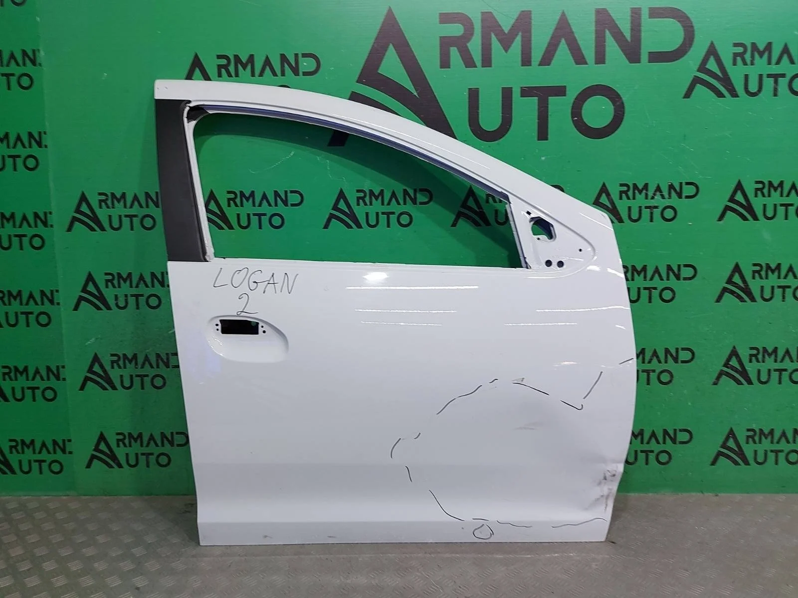 Дверь Renault Logan 2012-2022 801007952R 2, передняя правая