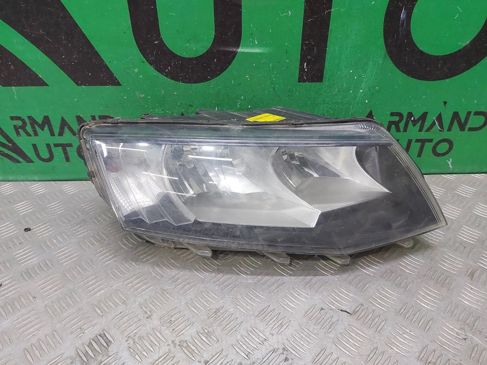 Фара Skoda Octavia 2013-2017 5E1941018 3 A7 (5E), правая