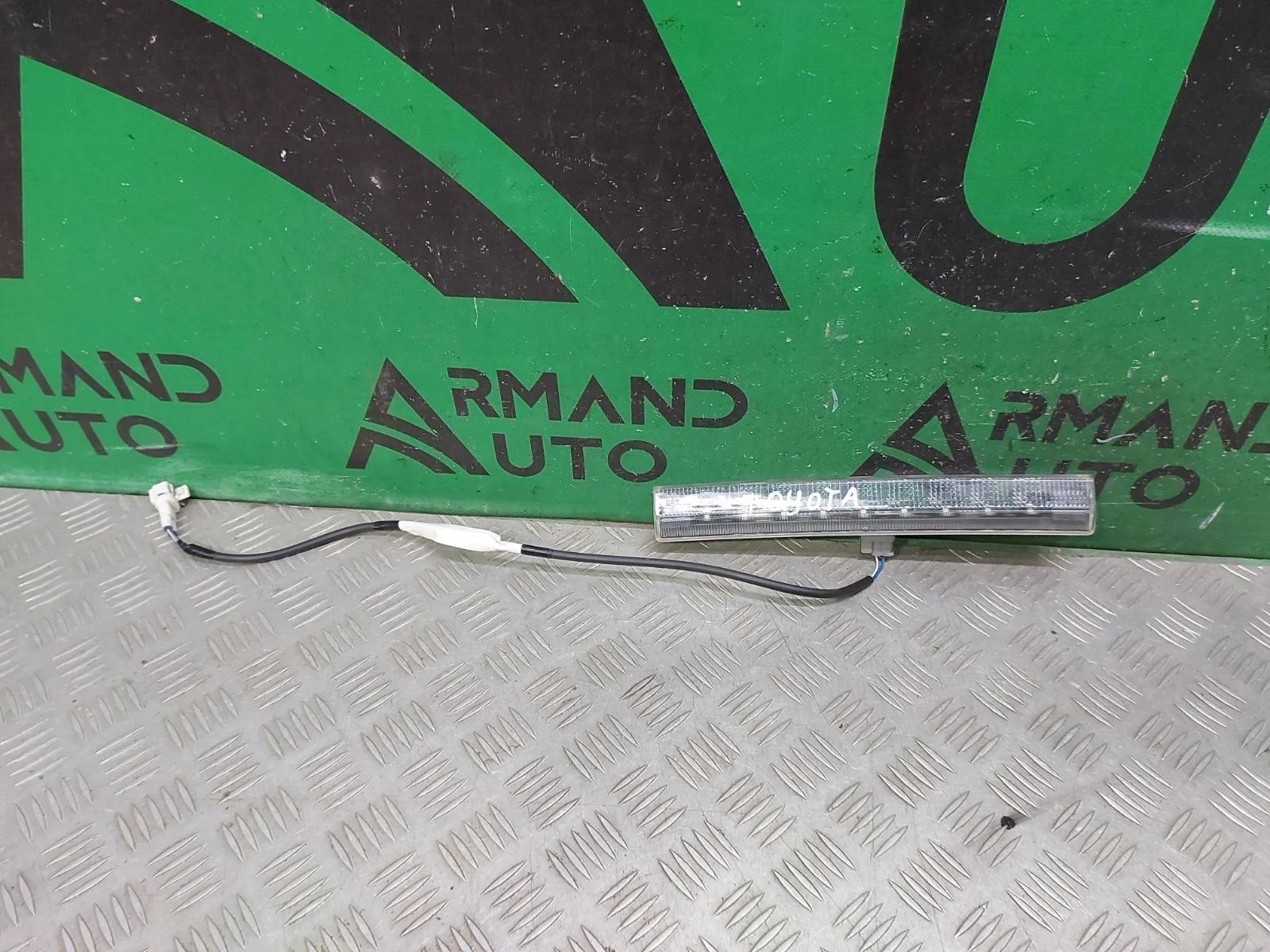 Фонарь стоп-сигнала Toyota RAV4 2018-нв 8157048080 5 XA50
