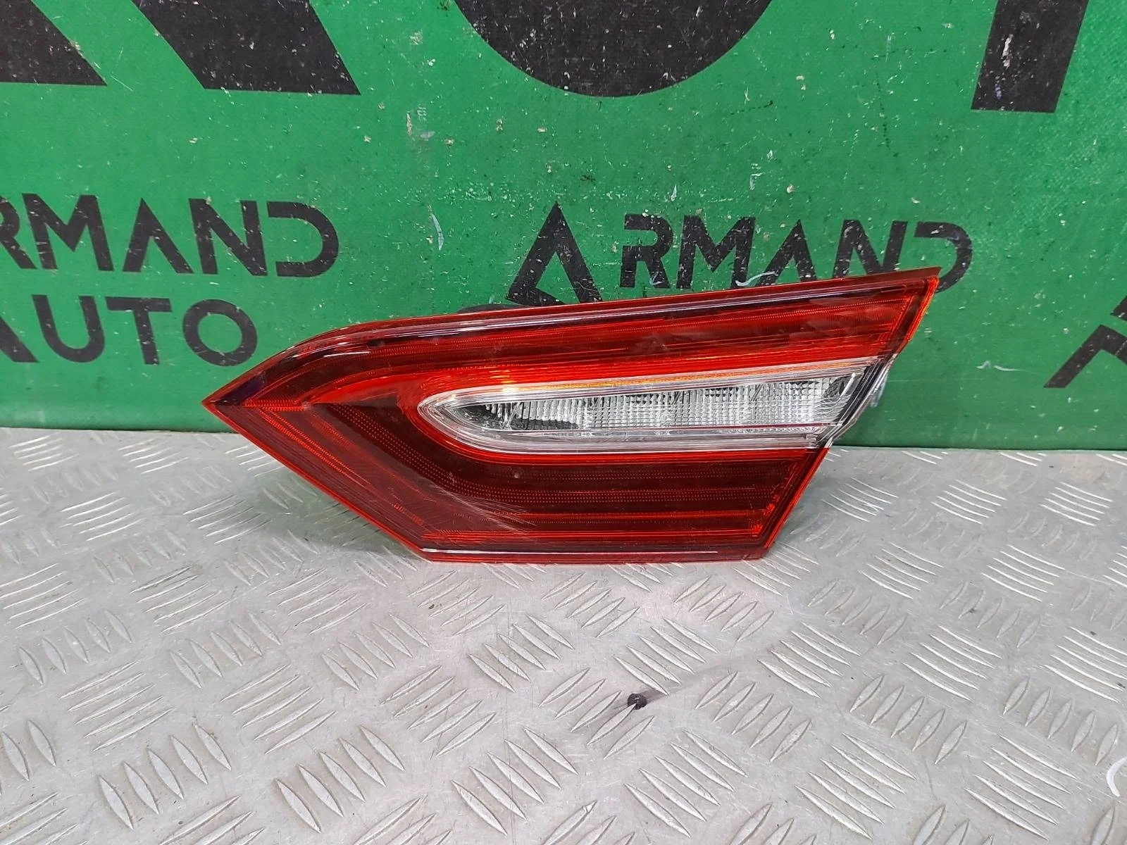 Фонарь внутренний Toyota Camry 2017-нв 8158033340 8 XV70, правый