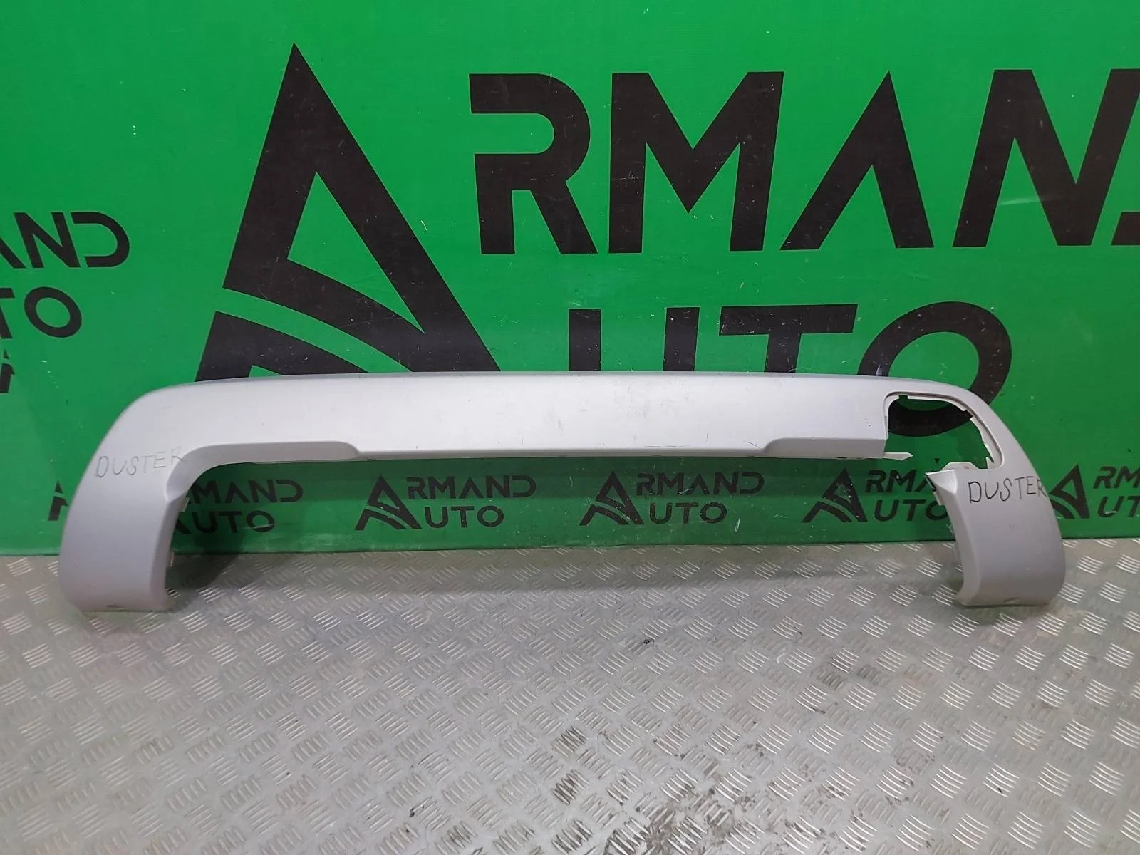 Накладка бампера Renault Duster 2021-нв 850700542R 2, задняя