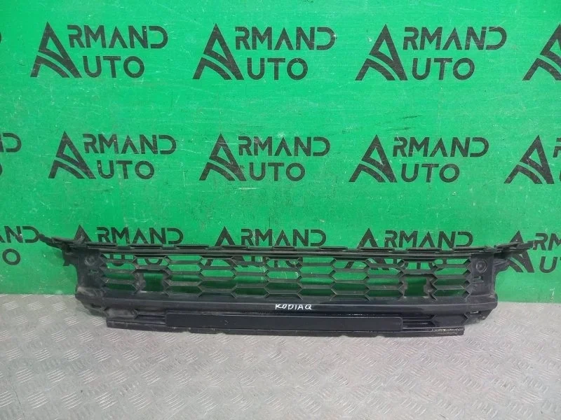 Решетка бампера Skoda Kodiaq 2016-2022 565853677E9B9 1, передняя