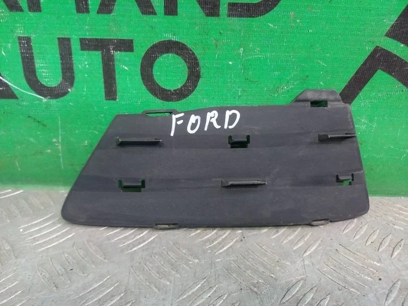 Накладка решетки бампера Ford Focus 2011-2015 1719221 3, передняя правая