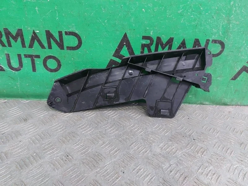 Кронштейн бампера Volvo S80 2006-2016 30796388 2, передний правый