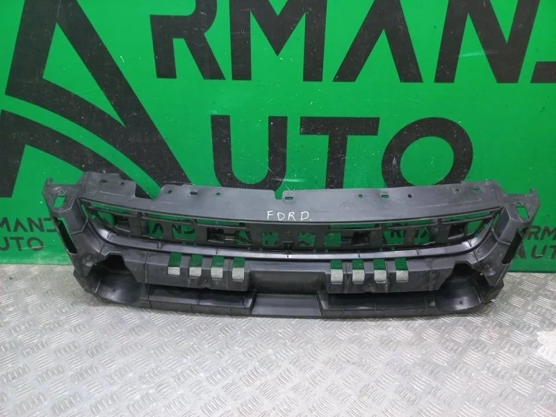 Кронштейн решетки радиатора Ford Kuga 2012-2016 1870314 2 CBS