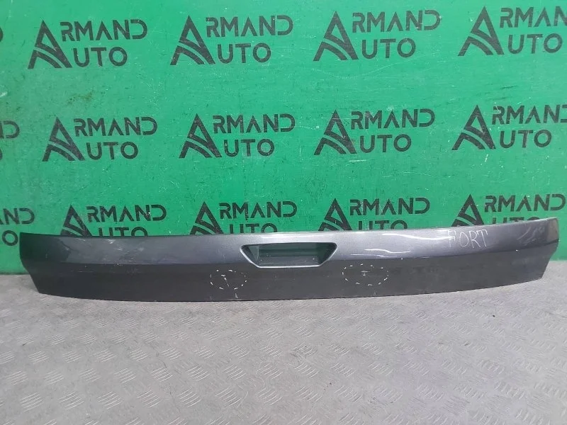 Накладка двери багажника Ford Kuga 2012-2019 2179754 2 CBS