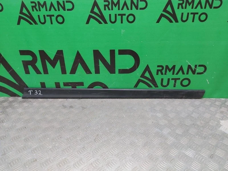 Молдинг двери Nissan X-Trail 2013-2022 808764CM1B 3 T32, передний правый
