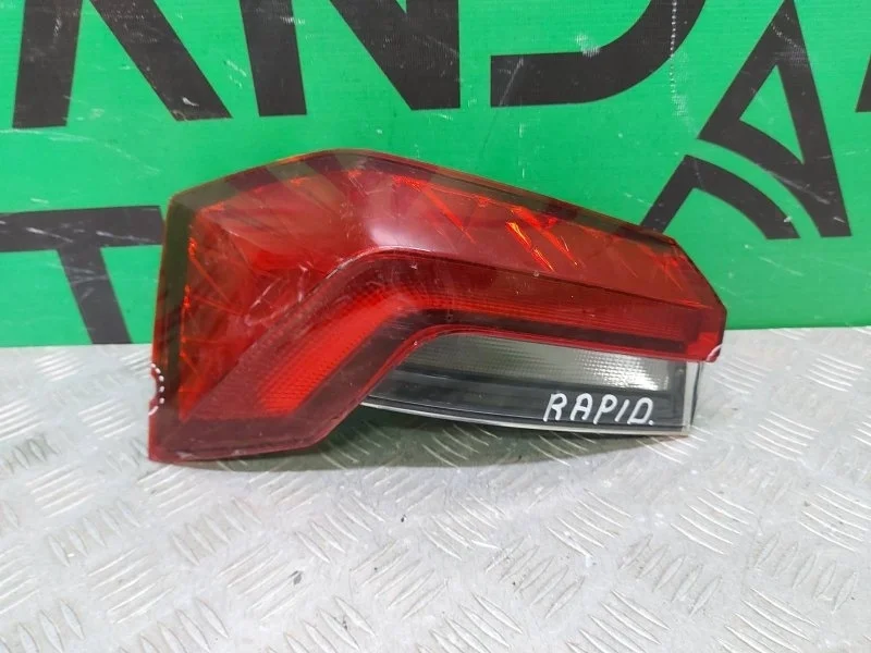 Фонарь внешний Skoda Rapid 2020-2023 60U945207A 2, левый
