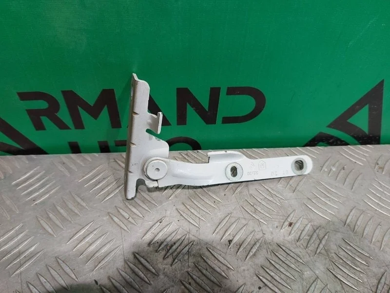 Петля капота Renault Logan 2004-2015 6001546875 1, левая