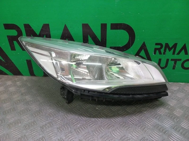 Фара Ford Kuga 2012-2016 1808348 2 CBS, правая