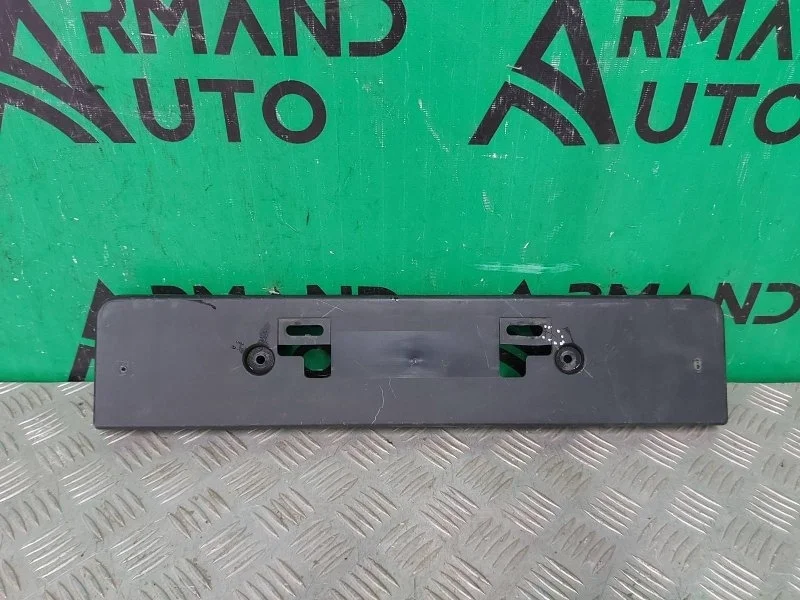 Площадка под Гос номер Nissan X-Trail 2017-2022 962106FR0A 3 T32, передняя
